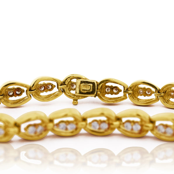 18K Gold Vintage Oval Interlocking Link Diamond Bracelet