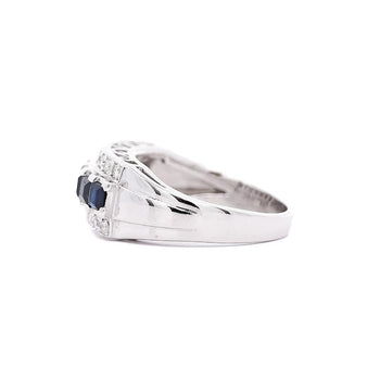 Bague bandeau en platine avec saphir de 1,16 carat et grappe de diamants taille ronde – Assay Jewelers