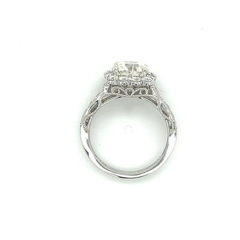 Bague en diamant naturel rond de 2,16 carats avec halo de diamants et pierres latérales en diamant – Assay Jewelers