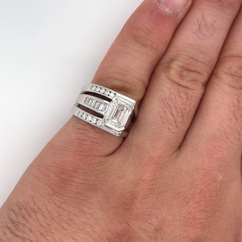 Bague de petit doigt pour homme en diamant de laboratoire taille émeraude 2,5 carats, platine et or blanc 18K – Assay Jewelers