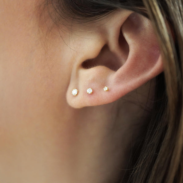 2.5mm Diamond in 14K Gold Flat Back Single Stud Earring