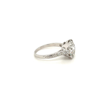 3,72 carati Lab Grown Diamond Ring in montatura Half Bezel in platino – Assay Jewelers