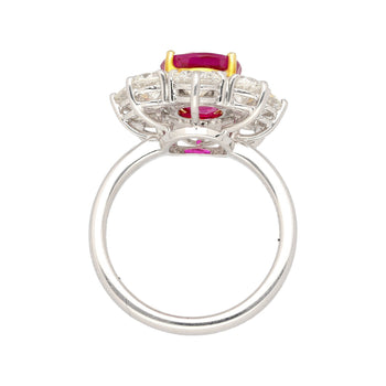 Bague en platine avec rubis de Birmanie taille ovale 3,80 carats sans chauffage et halo de diamants ronds – Assay Jewelers