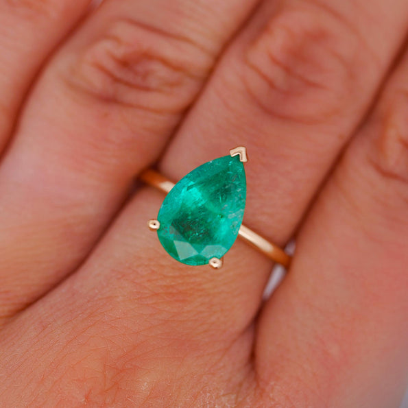 4.01 Carat Pear Cut Rich Green Emerald Solitaire 18K Rose Gold Ring