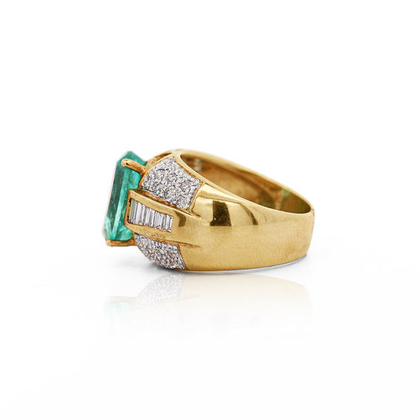 4.9 Carat Oval Colombian Emerald & Diamond 18K Gold Dome Ring