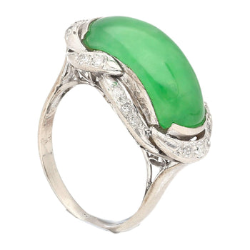 Bague en or blanc 18K ornée de jade type A 5.29 carats et de diamant, monture saddle-top – Assay Jewelers