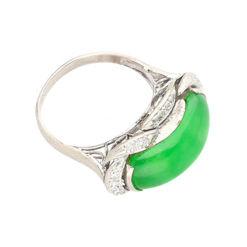Bague en or blanc 18K ornée, avec jade de type A 5,29 carats et diamant, style selle – Assay Jewelers