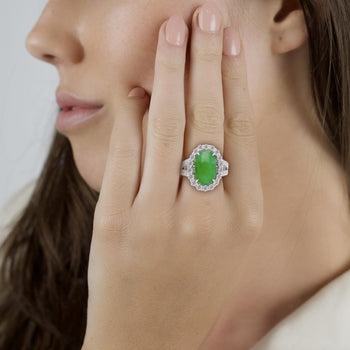 Bague halo en or blanc 18K avec jadeïte de type A de 5,32 carats et diamants – Assay Jewelers