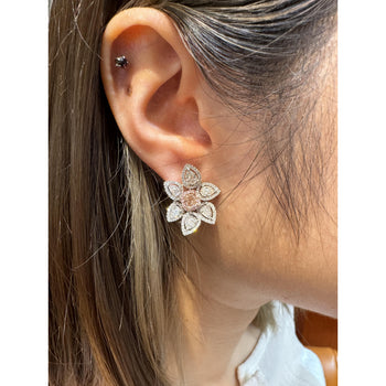 Boucles d'oreilles puces florales en diamant rose naturel de 8,7 carats et diamants – Assay Jewelers