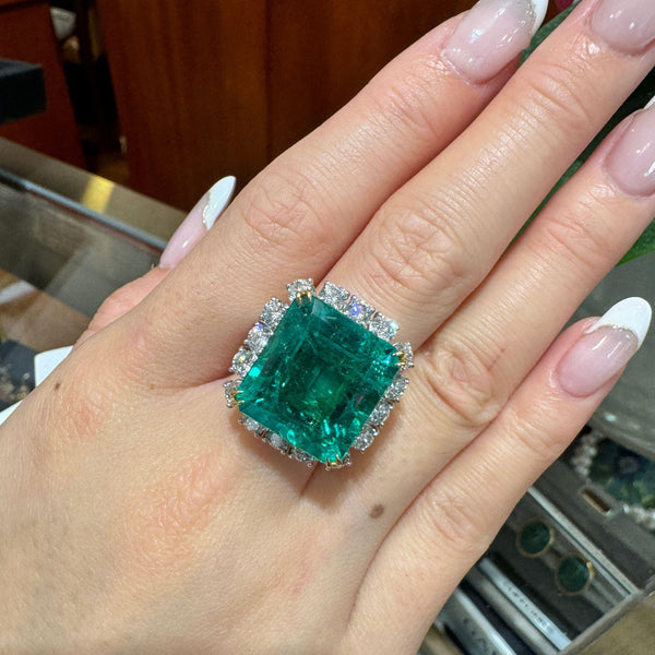 AGL GRS Certified 14.36 Carat Colombian Emerald & Diamond 18K Gold Cocktail Ring