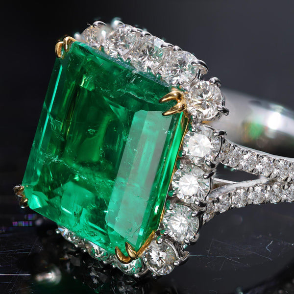 AGL GRS Certified 14.36 Carat Colombian Emerald & Diamond 18K Gold Cocktail Ring