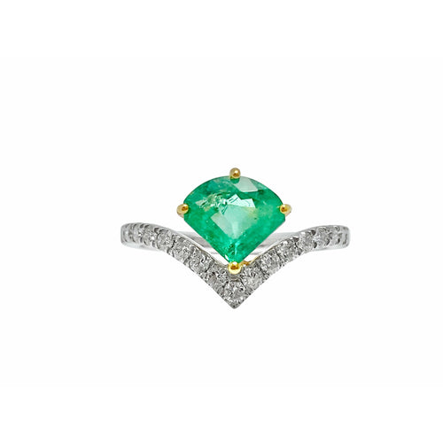 Fancy Cut Natural Colombian Emerald Ring 18k White gold