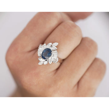 Bague florale en platine avec saphir bleu naturel ovale de 1,52 carat et diamant – Assay Jewelers