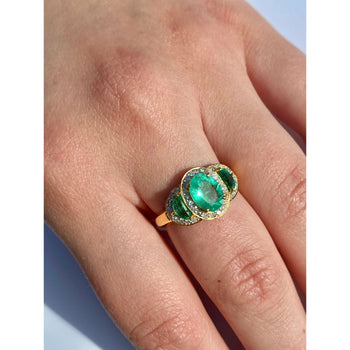 Vintage 3 Stone Oval Cut Colombian Emerald Ring in 18K Yellow Gold – Assay Jewelers